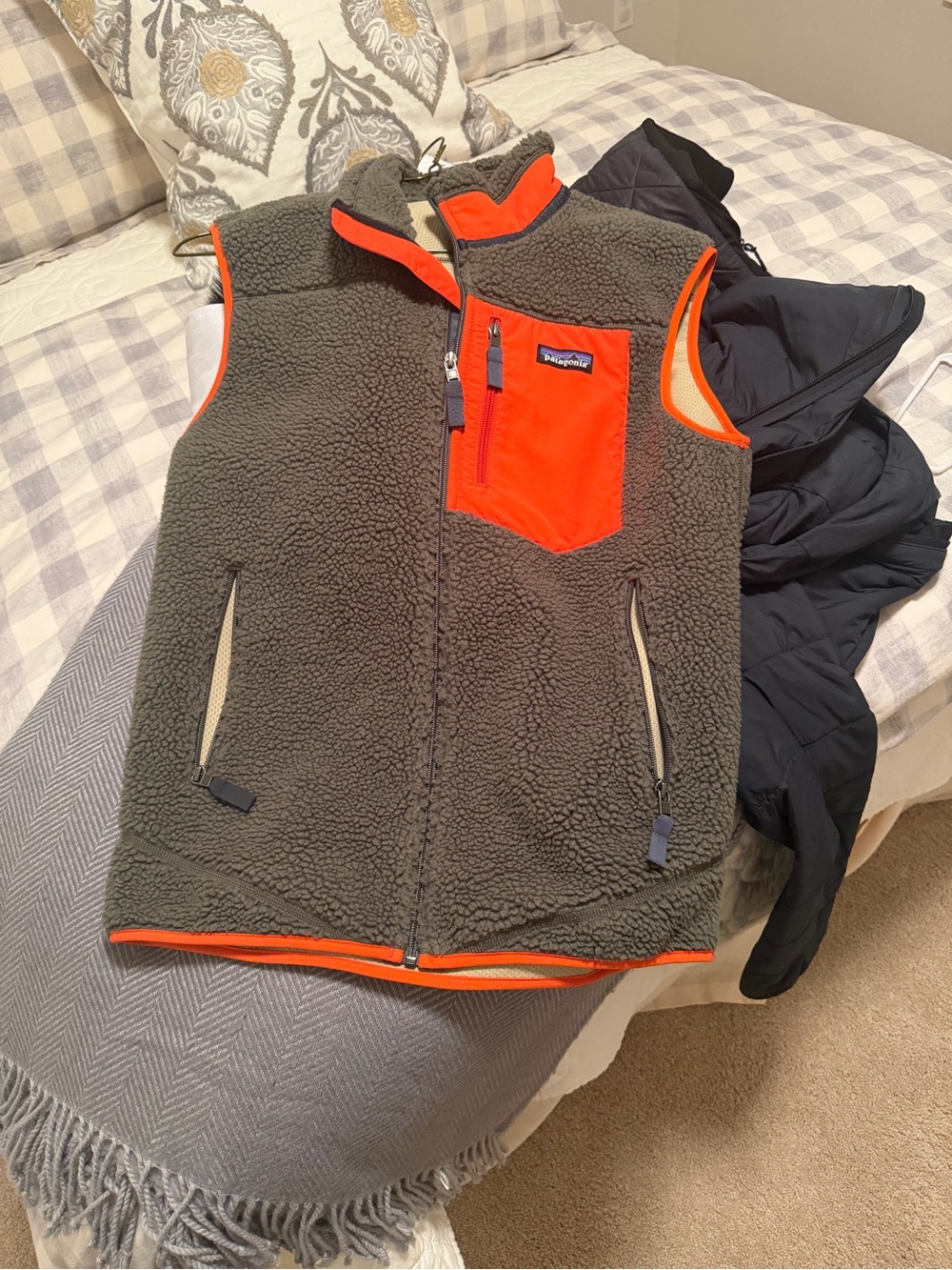Patagonia Mens Olive Green Fleece Vest with Orange Pocket Trim